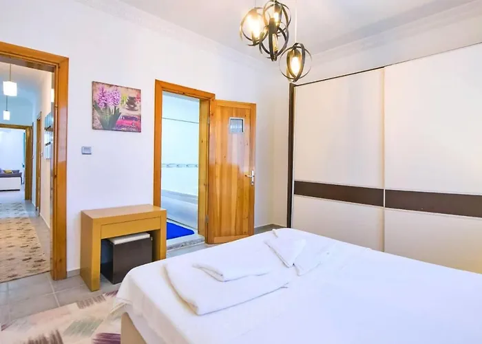 Kayakoey 3 Bedroom Secluded With Private Pool Hot Tub Vilă Fethiye